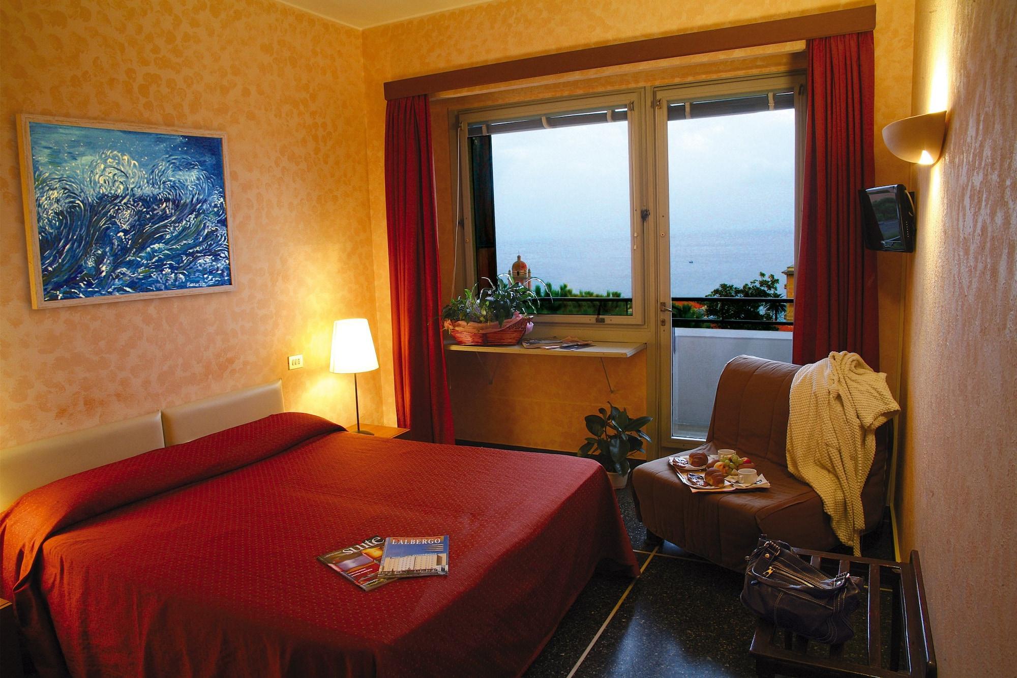 Hotel Palace Varazze Exteriör bild